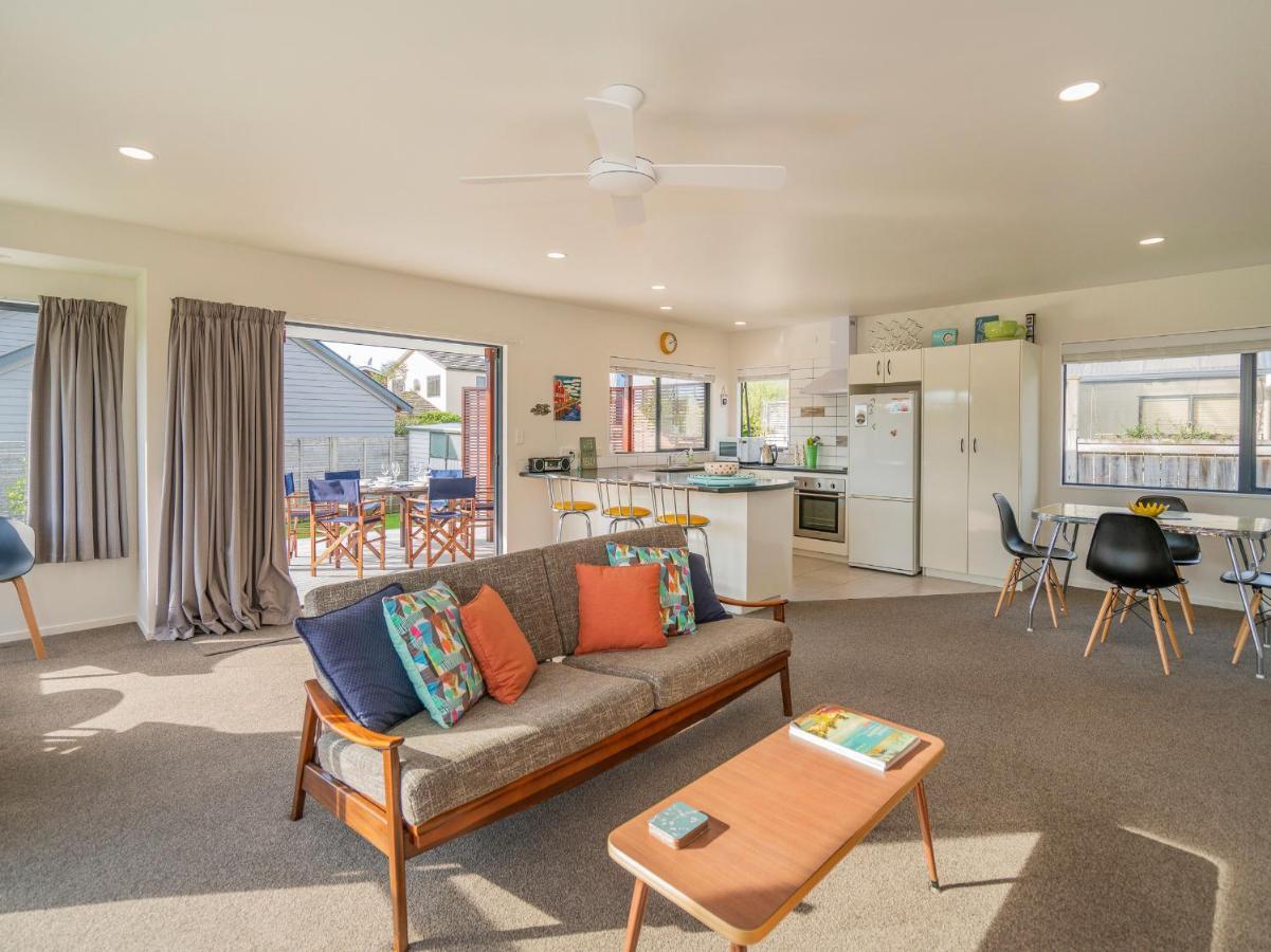 Sunlight Bach - Whitianga Holiday Home Екстериор снимка