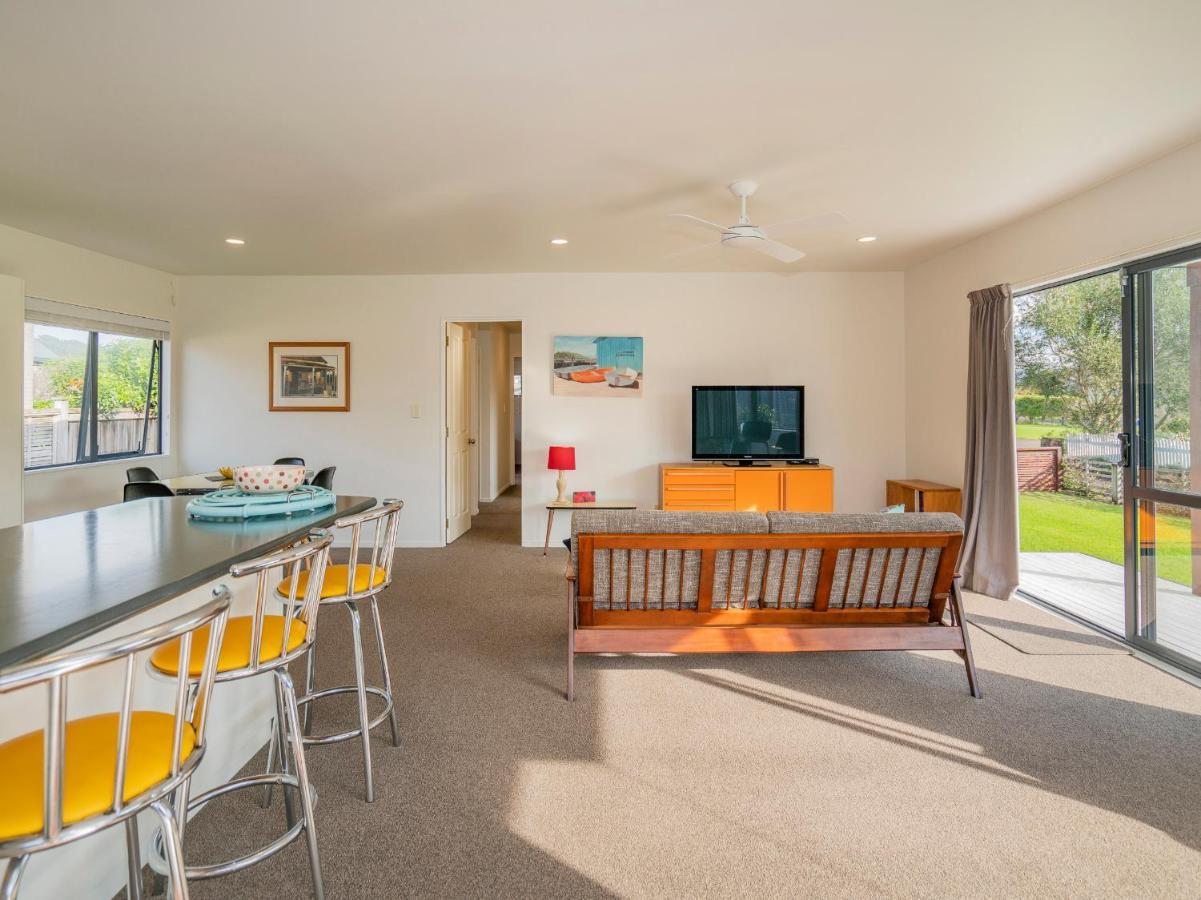 Sunlight Bach - Whitianga Holiday Home Екстериор снимка